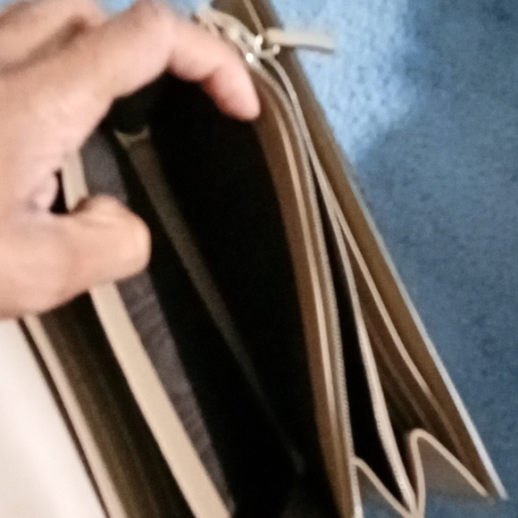 Gucci bag - Picture 3 of 3